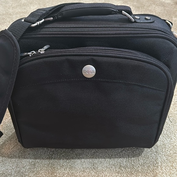 Dell Laptop Computer Case - Picture 1 of 16